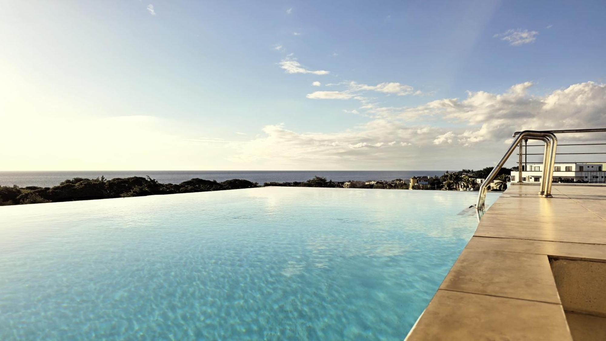 شقة Luxury Penthouse With Infinity Pool & Stunning Sea View Flic-en-Flacq المظهر الخارجي الصورة